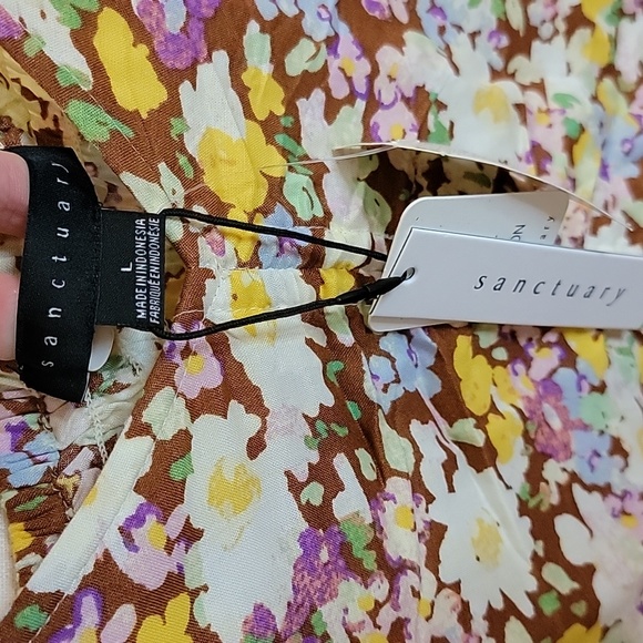 Sanctuary top with ruching yellow purple white flower - Picture 7 of 7